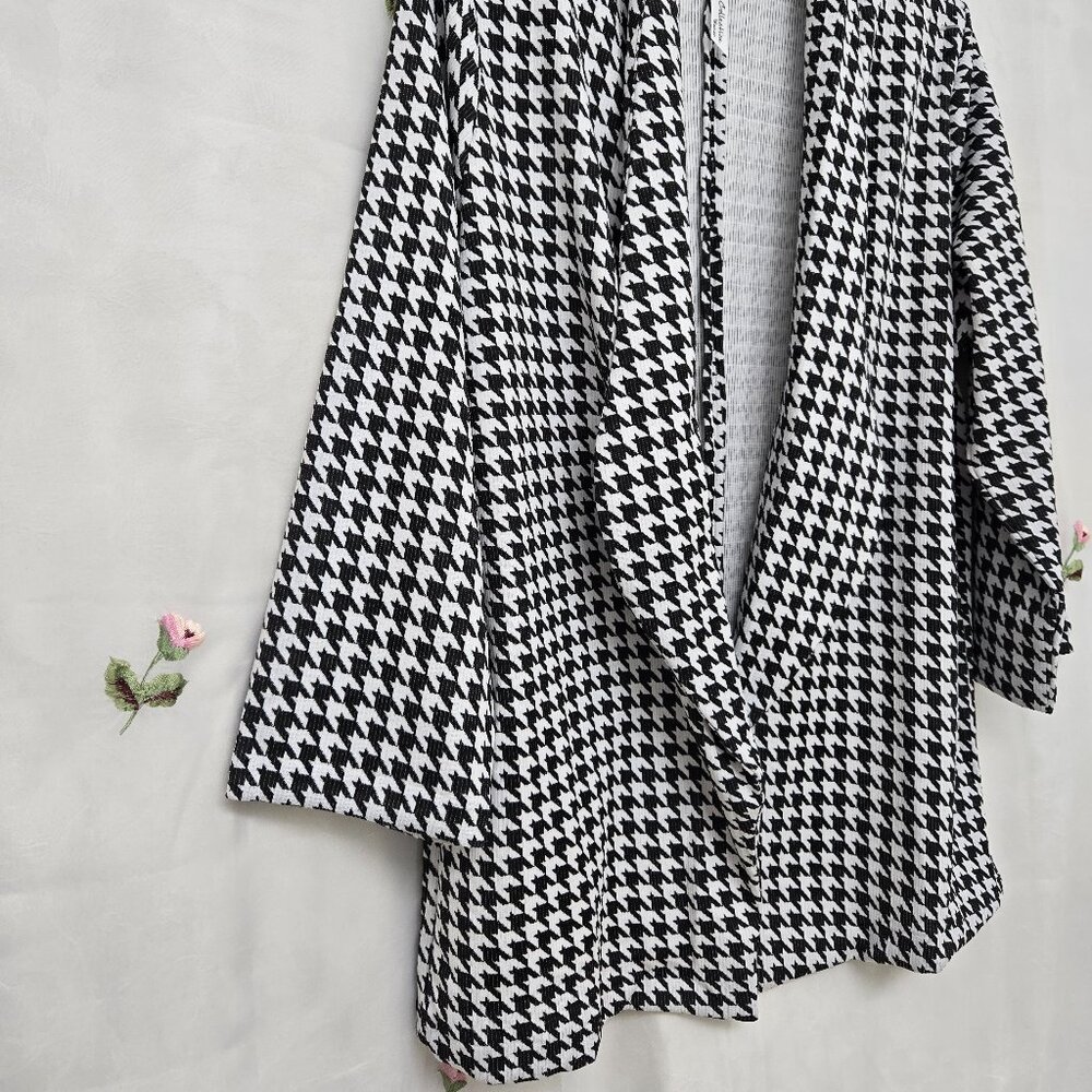 NY Collection Woman* Black & White Open-Front Cardigan Long Sleeve* Size: 2X - Picture 4 of 10